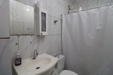 Banheiro C2 de casa à venda com 3 quartos, 141m² em Jardim Planalto, São Paulo