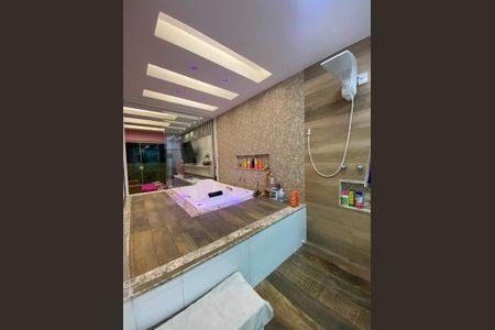 Casa à venda com 520m², 5 quartos e 2 vagas
