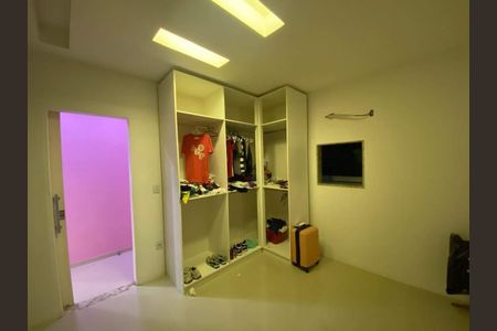 Casa à venda com 520m², 5 quartos e 2 vagas