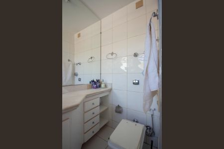 Apartamento para alugar com 260m², 3 quartos e 2 vagasBanheiro da Suíte