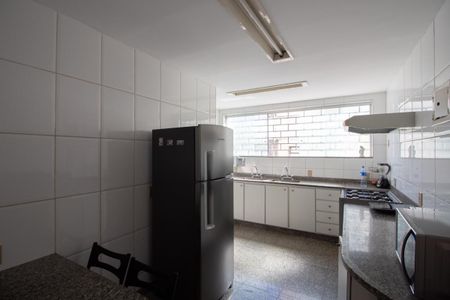 Cozinha de apartamento para alugar com 3 quartos, 260m² em São Luiz, Belo Horizonte