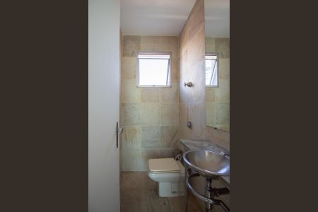 Apartamento para alugar com 260m², 3 quartos e 2 vagasLavabo