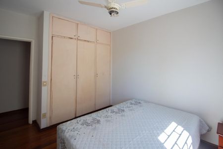 Apartamento para alugar com 260m², 3 quartos e 2 vagasQuarto 2