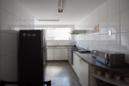 Apartamento para alugar com 260m², 3 quartos e 2 vagasCozinha