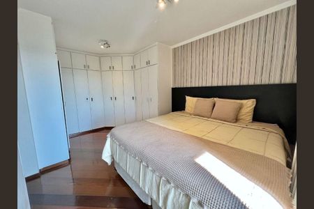 Apartamento à venda com 72m², 3 quartos e 3 vagas