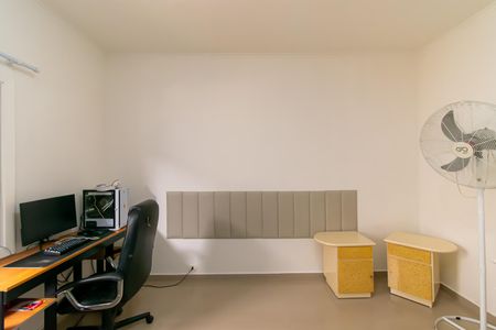 Casa para alugar com 350m², 4 quartos e 6 vagas Casa para alugar com 350m², 4 quartos e 6 vagasSuíte