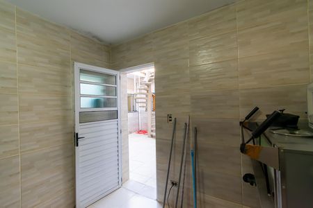 Casa para alugar com 350m², 4 quartos e 6 vagas Casa para alugar com 350m², 4 quartos e 6 vagasQuarto de Serviço
