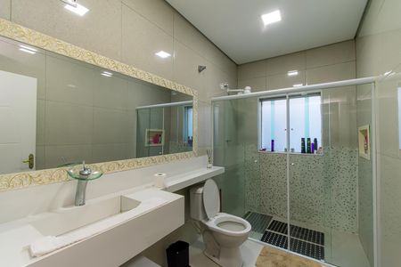 Casa para alugar com 350m², 4 quartos e 6 vagas Casa para alugar com 350m², 4 quartos e 6 vagasBanheiro 2