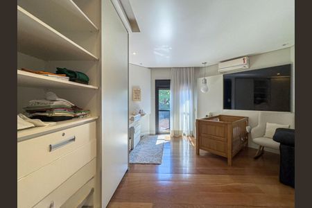 Apartamento à venda com 202m², 4 quartos e 4 vagas