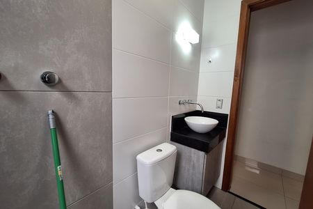 Apartamento para alugar com 100m², 2 quartos e 2 vagas Apartamento para alugar com 100m², 2 quartos e 2 vagasBanheiro
