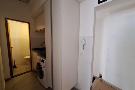 Apartamento para alugar com 100m², 2 quartos e 2 vagas Apartamento para alugar com 100m², 2 quartos e 2 vagasLavanderia