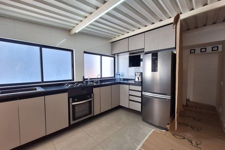 Apartamento para alugar com 100m², 2 quartos e 2 vagas Apartamento para alugar com 100m², 2 quartos e 2 vagasCozinha