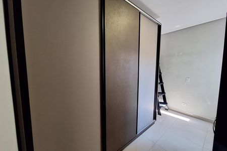 Apartamento para alugar com 100m², 2 quartos e 2 vagas Apartamento para alugar com 100m², 2 quartos e 2 vagasQuarto