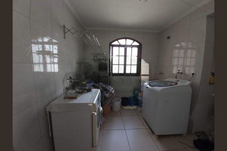 Casa à venda com 4 quartos, 410m² em Parque das Nações, Santo André