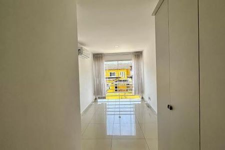 Casa à venda com 3 quartos, 160m² em Vargem Pequena, Rio de Janeiro