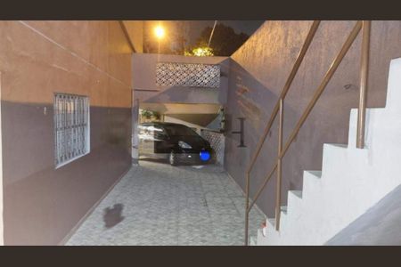 Casa à venda com 3 quartos, 162m² em Utinga, Santo André