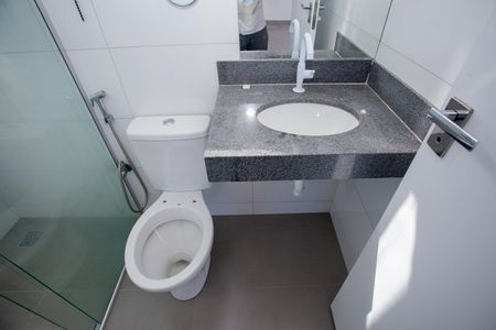 Studio para alugar com 24m², 1 quarto e sem vaga Studio para alugar com 24m², 1 quarto e sem vagaBanheiro Social