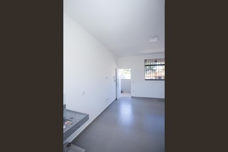 Studio para alugar com 24m², 1 quarto e sem vaga Studio para alugar com 24m², 1 quarto e sem vagaCozinha e Área de Serviço