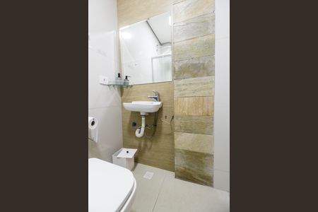Casa para alugar com 110m², 2 quartos e sem vaga Casa para alugar com 110m², 2 quartos e sem vagaBanheiro