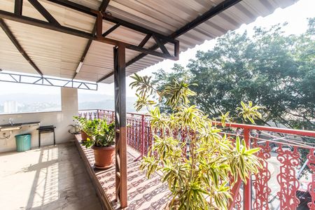 Varanda gourmet de casa para alugar com 2 quartos, 110m² em Jardim Silveira, Barueri