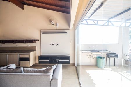 Casa para alugar com 110m², 2 quartos e sem vaga Casa para alugar com 110m², 2 quartos e sem vagaSala