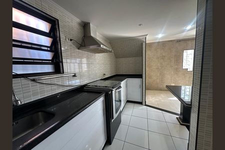 Casa para alugar com 94m², 3 quartos e 2 vagas Casa para alugar com 94m², 3 quartos e 2 vagasCozinha