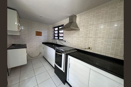 Casa para alugar com 94m², 3 quartos e 2 vagas Casa para alugar com 94m², 3 quartos e 2 vagasCozinha