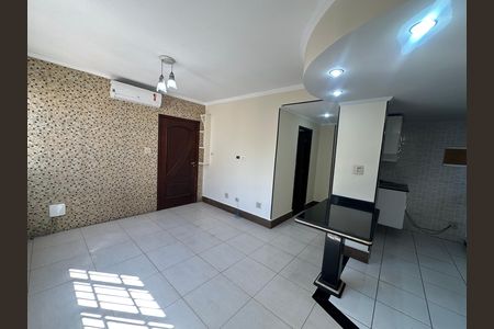 Casa para alugar com 94m², 3 quartos e 2 vagas Casa para alugar com 94m², 3 quartos e 2 vagasSala