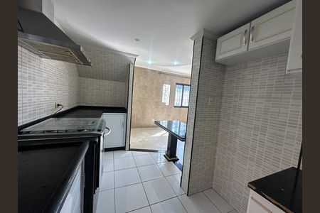 Casa para alugar com 94m², 3 quartos e 2 vagas Casa para alugar com 94m², 3 quartos e 2 vagasCozinha