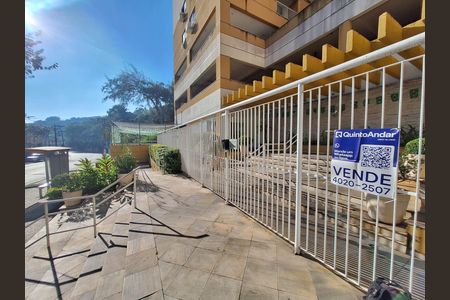 Apartamento à venda com 78m², 2 quartos e 1 vaga Apartamento à venda com 78m², 2 quartos e 1 vagaplaquinha