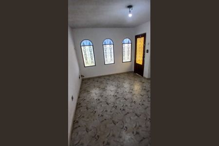 Casa à venda com 2 quartos, 179m² em Parque Oratório, Santo André
