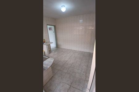 Casa à venda com 2 quartos, 179m² em Parque Oratório, Santo André