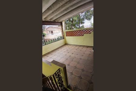 Casa à venda com 2 quartos, 179m² em Parque Oratório, Santo André