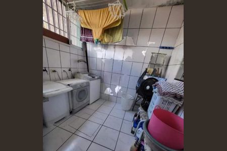 Casa à venda com 3 quartos, 203m² em Vila Bela Vista, Santo André