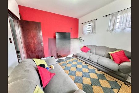 Casa à venda com 4 quartos, 300m² em Vila Junqueira, Santo André