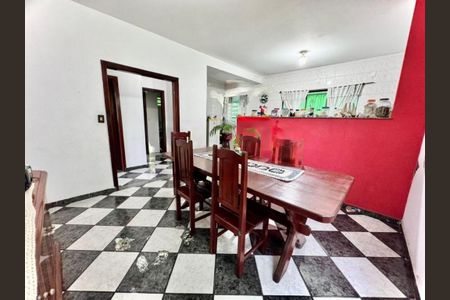 Casa à venda com 300m², 4 quartos e 4 vagas