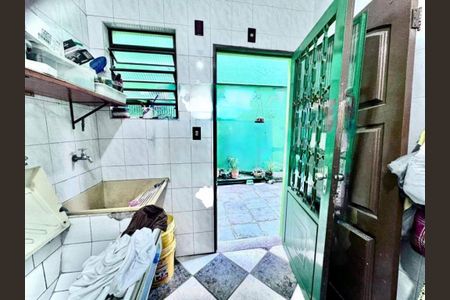 Casa à venda com 4 quartos, 300m² em Vila Junqueira, Santo André