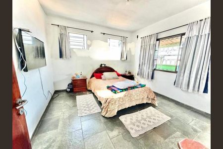 Casa à venda com 4 quartos, 300m² em Vila Junqueira, Santo André