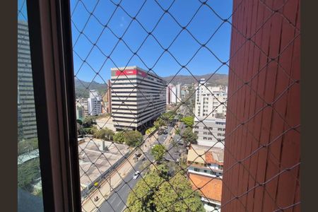 Apartamento à venda com 3 quartos, 122m² em Cruzeiro, Belo Horizonte