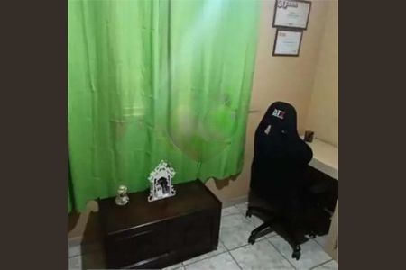Casa à venda com 3 quartos, 180m² em Jardim Libano, São Paulo