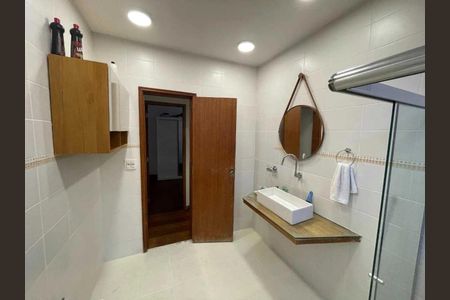 Casa à venda com 3 quartos, 236m² em Humaitá, Rio de Janeiro