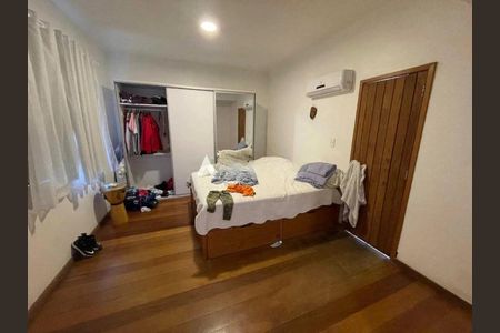 Casa à venda com 3 quartos, 236m² em Humaitá, Rio de Janeiro