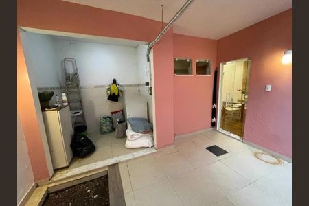 Casa à venda com 236m², 3 quartos e 2 vagas