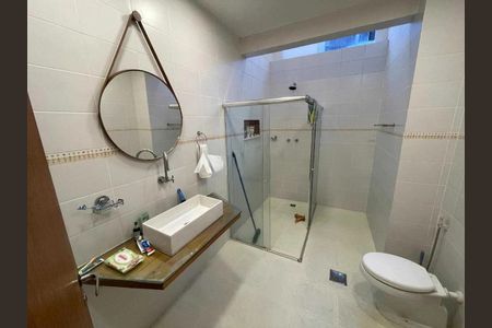 Casa à venda com 236m², 3 quartos e 2 vagas