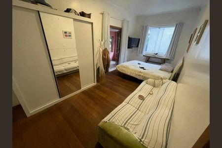 Casa à venda com 236m², 3 quartos e 2 vagas