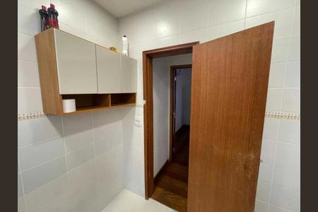 Casa à venda com 236m², 3 quartos e 2 vagas