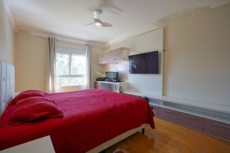 Apartamento à venda com 233m², 4 quartos e 4 vagas