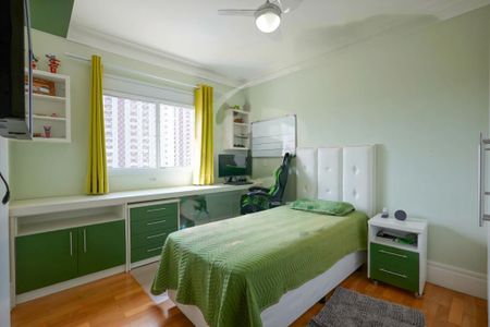 Apartamento à venda com 233m², 4 quartos e 4 vagas