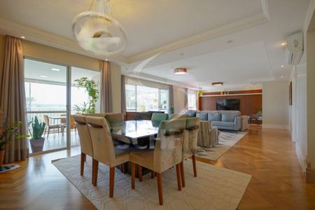 Apartamento à venda com 4 quartos, 233m² em Campo Grande, São Paulo