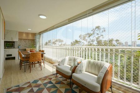 Apartamento à venda com 233m², 4 quartos e 4 vagas